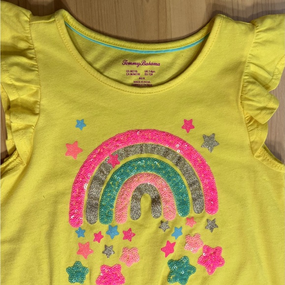 TOMMY BAHAMA girls’ shirt. Yellow with rainbow design. Size: 7-8 - Picture 2 of 4